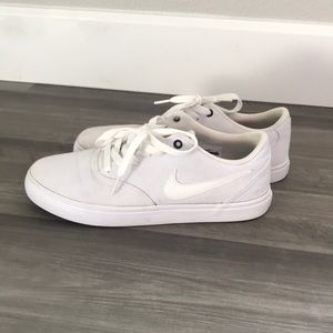 Nike sb charge solarsoft skate shoes m/w